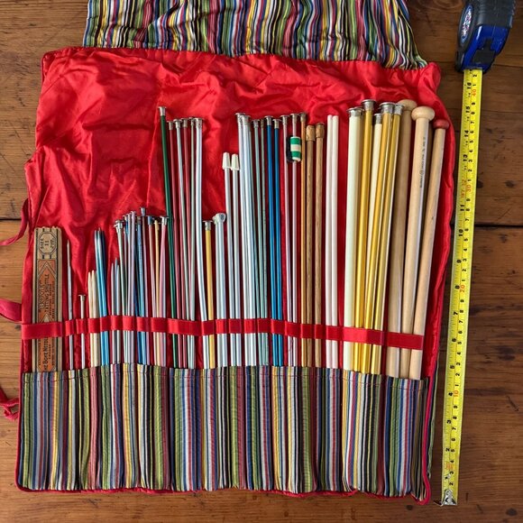 Vintage Assorted Knitting Needle Set With Fabric Case - Picture 3 of 5